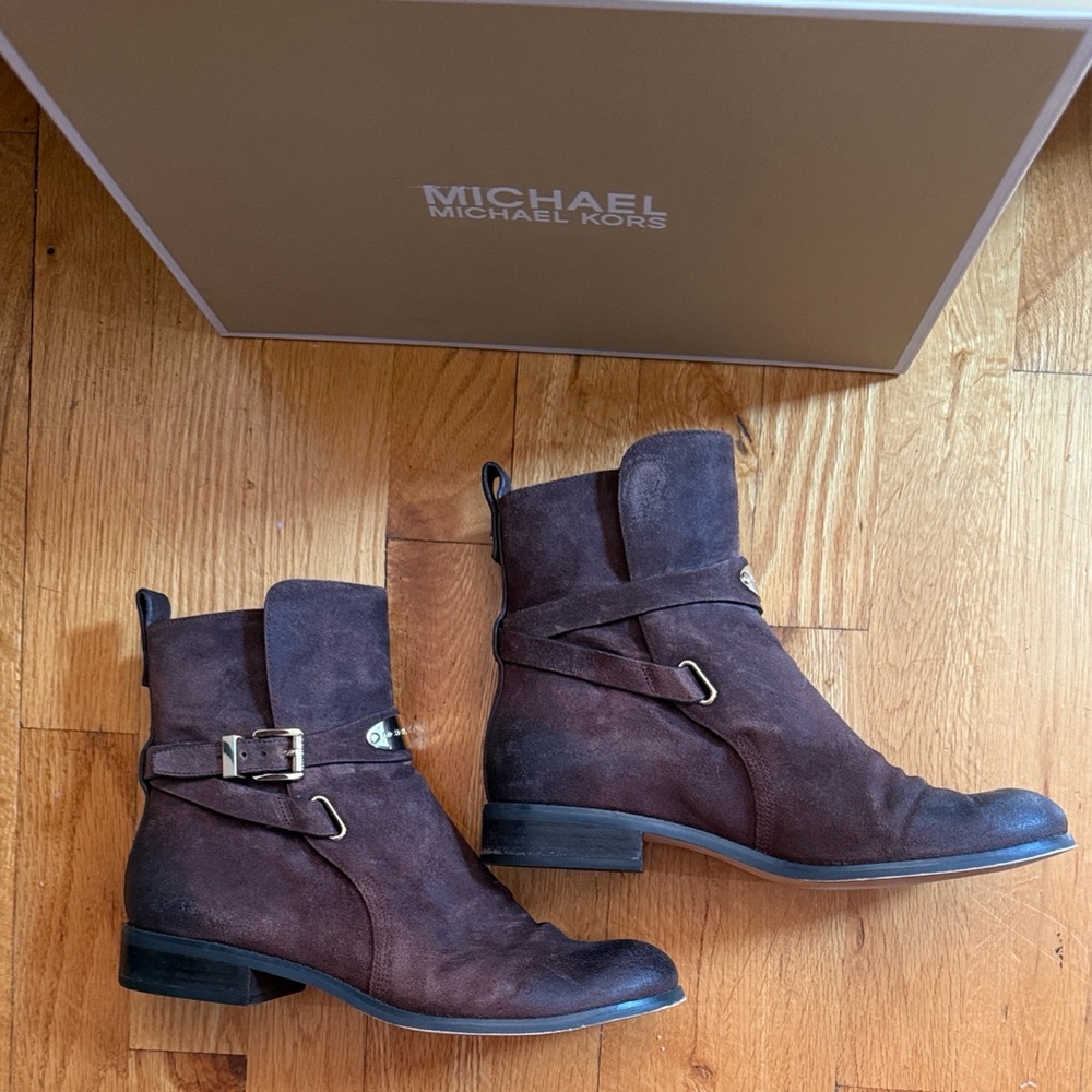Michael Kors woman's Dark Brown Suede Boots